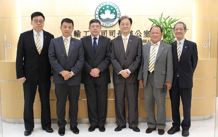 ���L�\ݔ����˾�_����˾�L