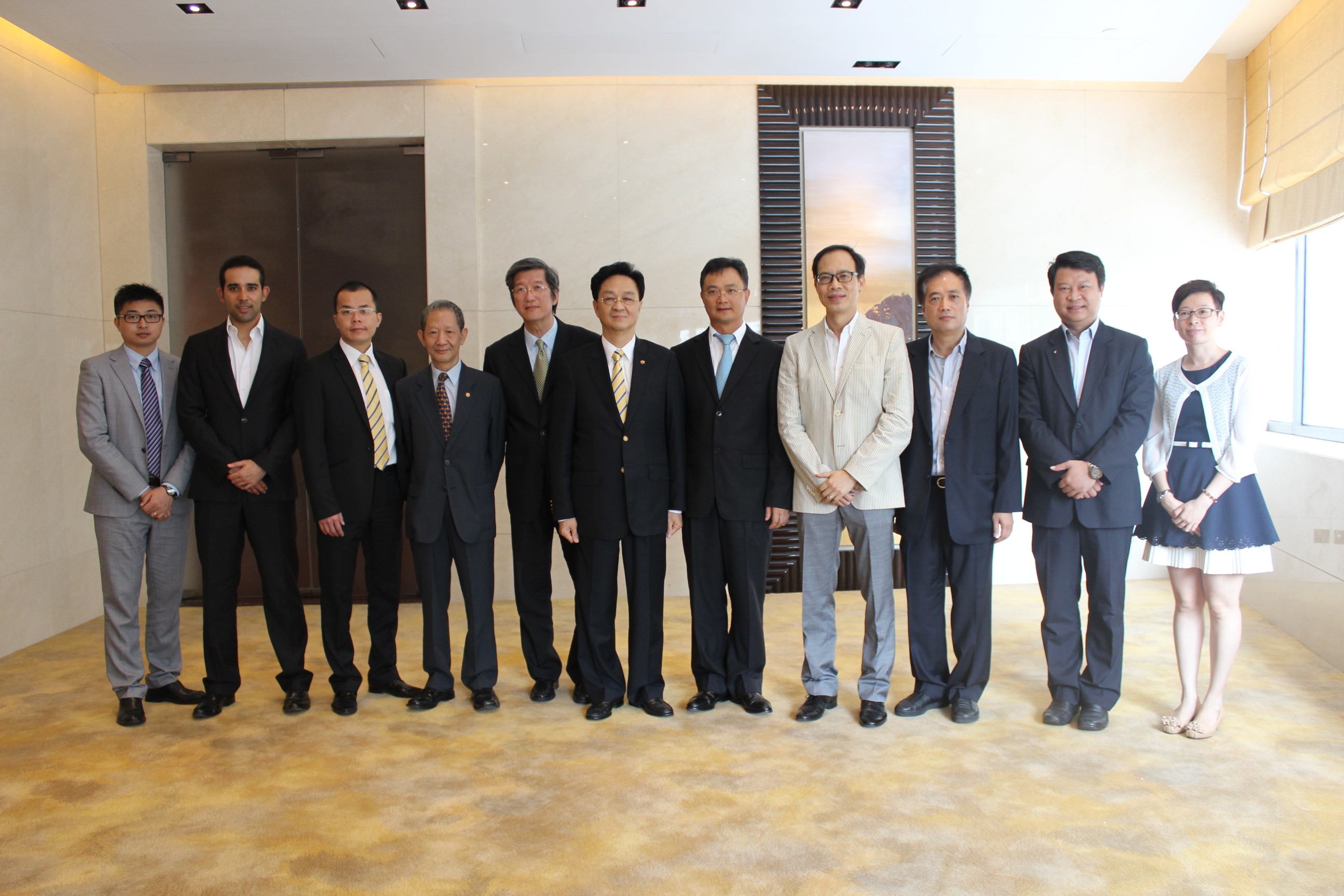 ���L���������u���L