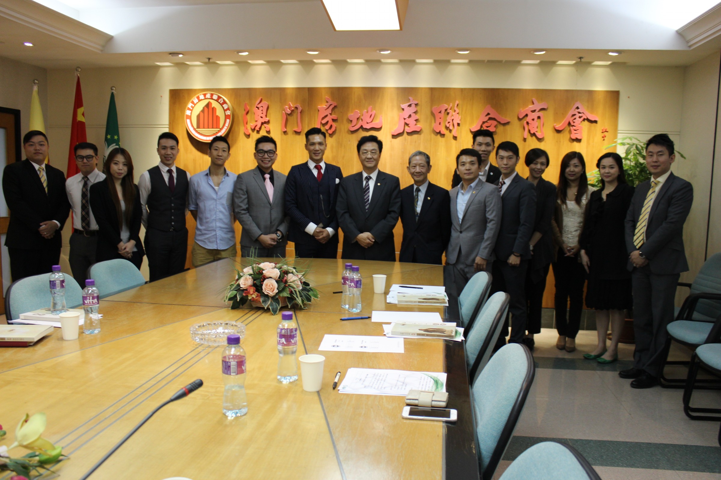 ���T�������Q�lչ�f�����L����